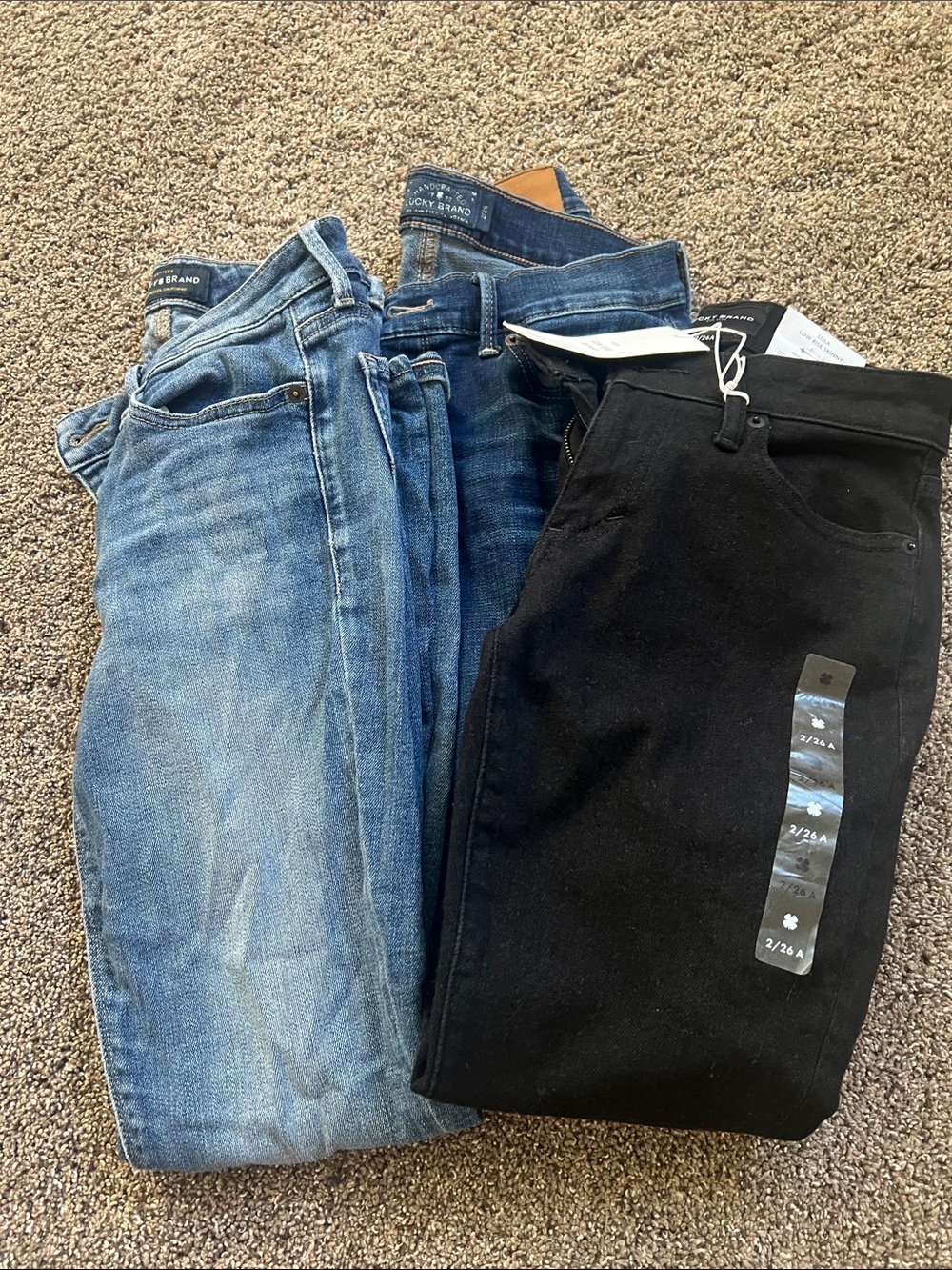 Lucky Brand Women’s Skinny Jeans in Black and Blue Denim